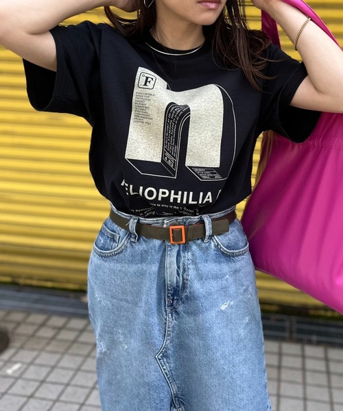 【GILDAN】立体"n"ロゴTシャツ