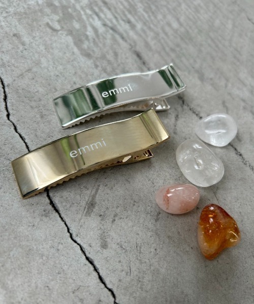 emmi（エミ）の「emmiロゴヘアクリップ（ネックレス・レディース・ゴールド/シルバー・FREE）」の3枚目の写真