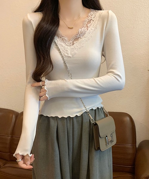 2ly2(トゥーリートゥー)の「着回し抜群!レースディテールの長袖トップス ショート丈(Tシャツ/カットソー・レディース・ブラック/ホワイト/チャコールグレー・FREE)」の10枚目の写真
