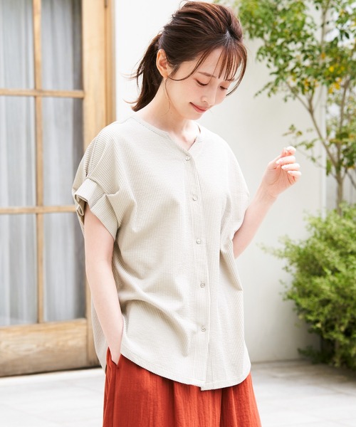 ikka(イッカ)の「シアサッカー2WAY袖タックプルオーバー(Tシャツ/カットソー・レディース・ブルー/オレンジ/ブラック/ベージュ/ネイビー・L/M/S)」の13枚目の写真