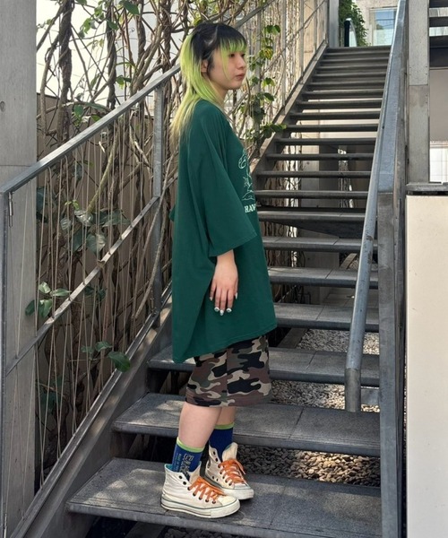 Candy Stripper(キャンディストリッパー)の「MUSHROOM TWINS OVER SIZE RAGLAN トップス(Tシャツ/カットソー・レディース・ライトベージュ/グリーン/ブラウン・FREE)」の13枚目の写真