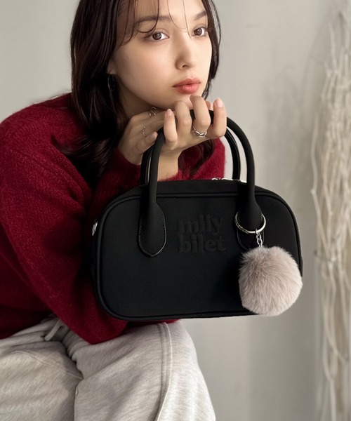 mily bilet】甘い見た目で実力派♪エンボスロゴスウェードライクミニ