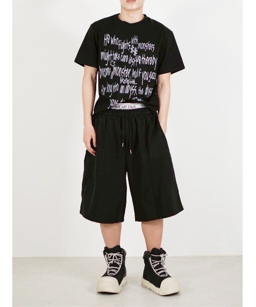 Chikashitsu +（チカシツプラス）の「【Chikashitsu +】stitch bermuda sweat pants / 【チカシツプラス】スティッチバミューダハーフスウェットパンツ（スウェットパンツ・メンズ・ブラック/杢グレー・ONE SIZE）」の3枚目の写真