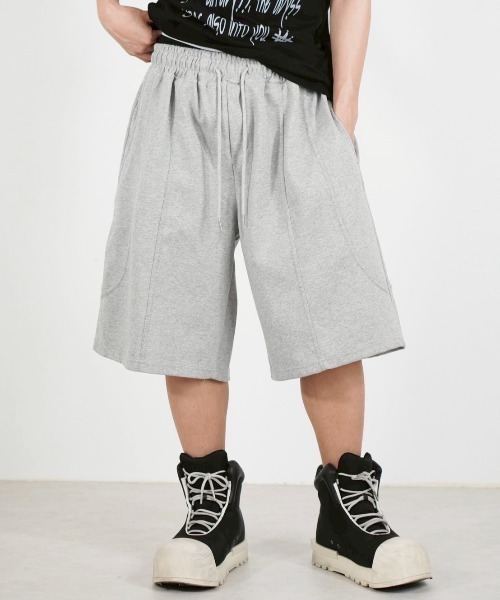 Chikashitsu +（チカシツプラス）の「【Chikashitsu +】stitch bermuda sweat pants / 【チカシツプラス】スティッチバミューダハーフスウェットパンツ（スウェットパンツ・メンズ・ブラック/杢グレー・ONE SIZE）」の10枚目の写真