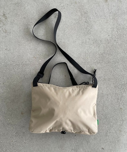 バッグ・カバンその他 [The North Face] BOREALIS SHOULDER BAG - LIGHT_BEIGE Amazon.com: The North Face Women's Borealis Commuter Laptop