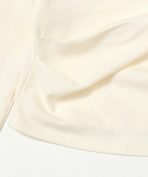 Rejoule（リジュール）の「ドレープデザインロングスリーブTシャツ（Tシャツ/カットソー・レディース・ブラック/ホワイト/クリーム・FREE）」の17枚目の写真