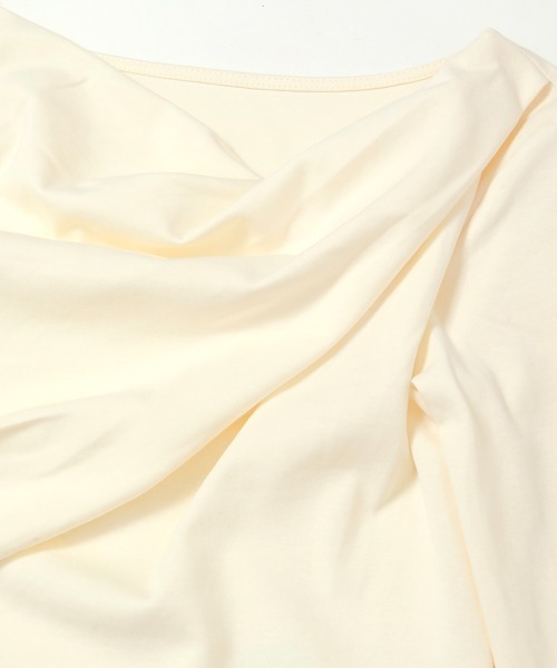 Rejoule（リジュール）の「ドレープデザインロングスリーブTシャツ（Tシャツ/カットソー・レディース・ブラック/ホワイト/クリーム・FREE）」の18枚目の写真