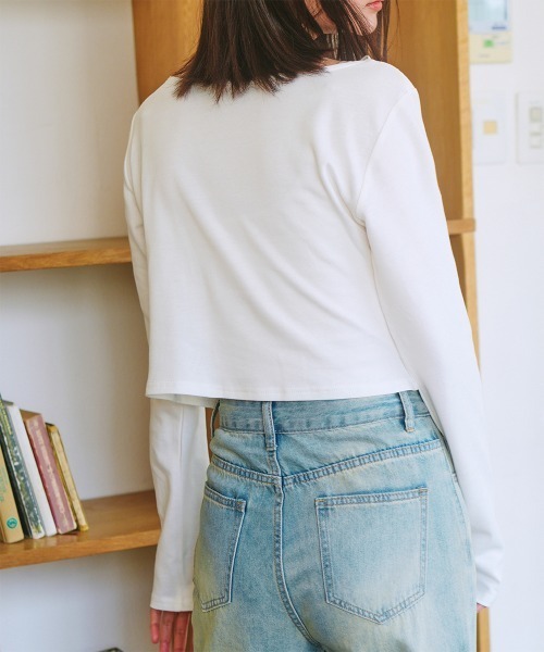 Rejoule（リジュール）の「ドレープデザインロングスリーブTシャツ（Tシャツ/カットソー・レディース・ブラック/ホワイト/クリーム・FREE）」の6枚目の写真