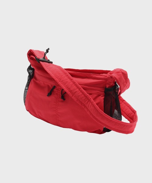 B.C STOCK(ベーセーストック)の「【fellowww / フェロー】別注 パッカブルショルダーバッグ(ショルダーバッグ・メンズ・ブラック/カーキ/レッド・FREE)」の1枚目の写真
