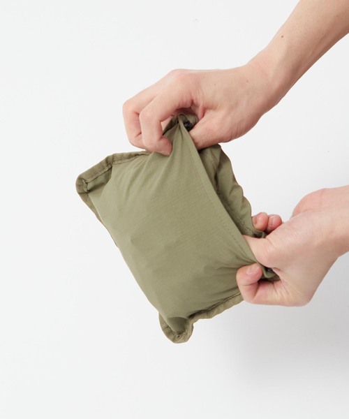 B.C STOCK(ベーセーストック)の「【fellowww / フェロー】別注 パッカブルショルダーバッグ(ショルダーバッグ・メンズ・ブラック/カーキ/レッド・FREE)」の12枚目の写真
