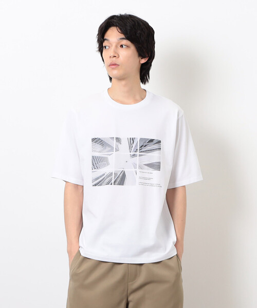 COMME CA ISM(コムサイズム)の「【接触冷感】 Feel-Cool フォトTシャツ 「CITY SKY」(Tシャツ/カットソー・メンズ・グレー/ホワイト・LARGE/MEDIUM)」の1枚目の写真