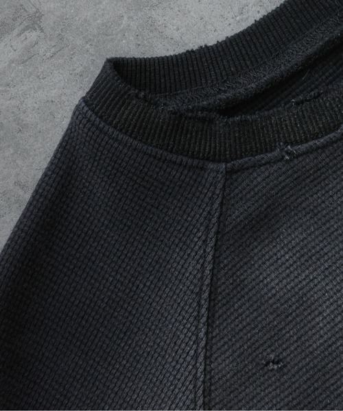 KUUUPY（クーピー）の「Powder-Washed Thermal Distressed T-Shirt - パウダー加工サーマルダメージTシャツ（Tシャツ/カットソー・メンズ・レッド/ブラック・LARGE/MEDIUM/SMALL）」の4枚目の写真