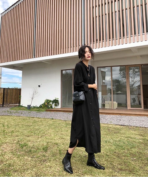 Doula Doula(ドゥーラドゥーラ)の「バンドカラーロングシャツワンピース(シャツワンピース・レディース・ブラック/ブルー・M/L)」の4枚目の写真