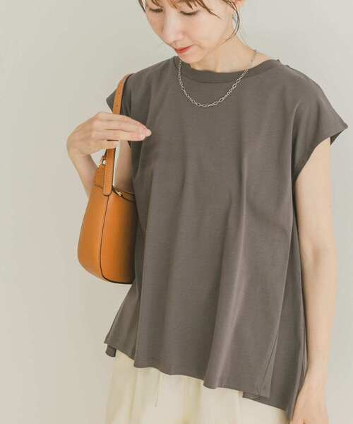 ITEMS URBANRESEARCH（アイテムズ アーバンリサーチ）の「バックティアードフレンチTシャツ（Tシャツ/カットソー・レディース・ライトカーキ/ブラック/チャコールグレー/オフホワイト・FREE）」の3枚目の写真