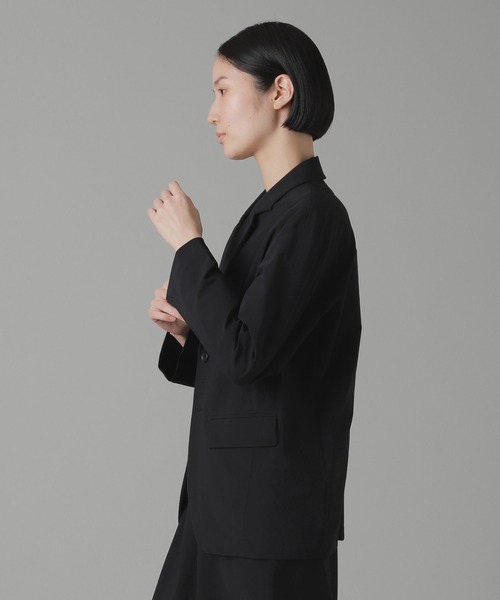 ZUCCa（ズッカ）の「ストレッチリサイクルナイロン / ジャケット / (O)（テーラードジャケット・レディース・ライトブルー/ブラック/ベージュ・M size）」の7枚目の写真