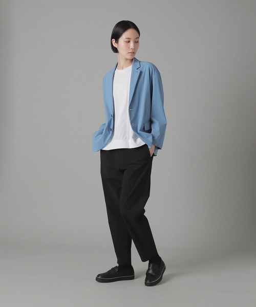 ZUCCa（ズッカ）の「ストレッチリサイクルナイロン / ジャケット / (O)（テーラードジャケット・レディース・ライトブルー/ブラック/ベージュ・M size）」の15枚目の写真