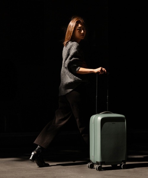 Bellroy(ベルロイ)の「Bellroy/スーツケース Transit Carry-On(スーツケース/キャリーバッグ・レディース・ブラック・ONE SIZE)」の16枚目の写真