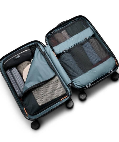 Bellroy(ベルロイ)の「Bellroy/スーツケース Transit Carry-On(スーツケース/キャリーバッグ・レディース・ブラック・ONE SIZE)」の5枚目の写真