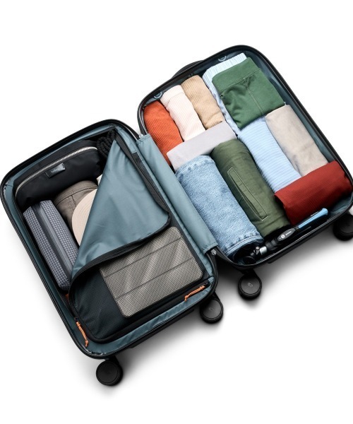 Bellroy(ベルロイ)の「Bellroy/スーツケース Transit Carry-On(スーツケース/キャリーバッグ・レディース・ブラック・ONE SIZE)」の11枚目の写真