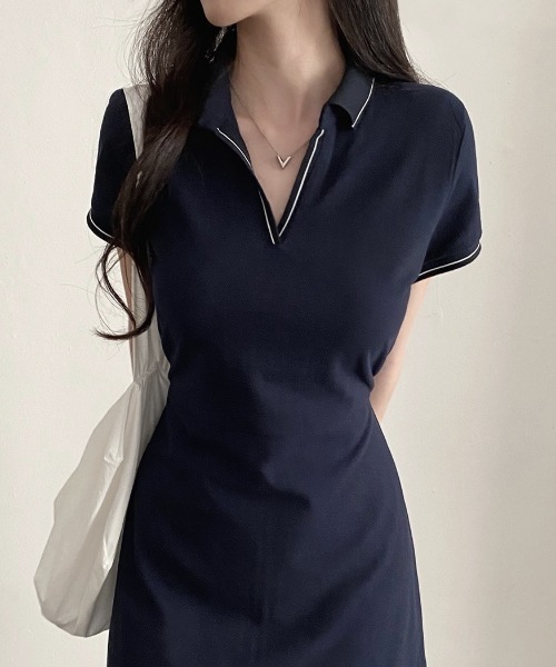 FREE STYLISTS(フリー スタイリスト)の「YUGA_YGMC V-neck polo dress(ワンピース・レディース・オフホワイト/ネイビー・FREE)」の1枚目の写真
