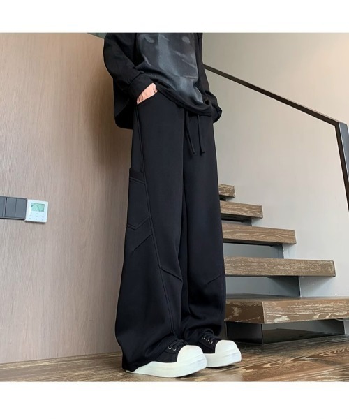Sakka(サッカ)の「スウェット ワイドカーゴ パンツ(スウェットパンツ・メンズ・ブラック/グレー・MEDIUM/LARGE/X-LARGE)」の6枚目の写真