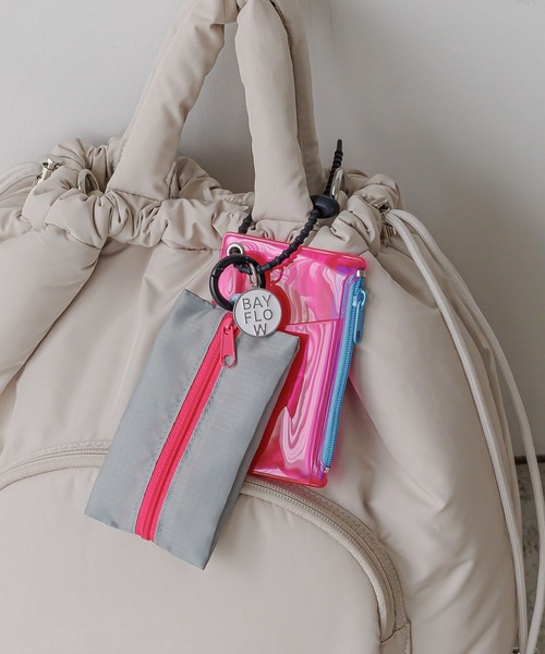 BAYFLOW（ベイフロー）の「配色Ｗポーチチャーム（チャーム・レディース・ブラック/グレー/イエロー/ブラウン・FREE）」の2枚目の写真