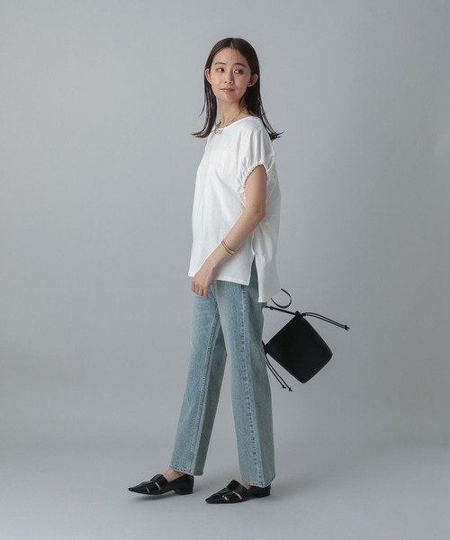 GLOBAL WORK(グローバルワーク)の「MATINEE LINE/冷感ドロストスリーブ半袖/496981(Tシャツ/カットソー・レディース・オフホワイト/ブラック/ライトグレー・REGULAR/LONG)」の4枚目の写真
