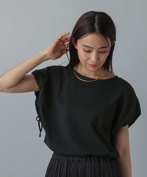 GLOBAL WORK(グローバルワーク)の「MATINEE LINE/冷感ドロストスリーブ半袖/496981(Tシャツ/カットソー・レディース・オフホワイト/ブラック/ライトグレー・REGULAR/LONG)」の13枚目の写真