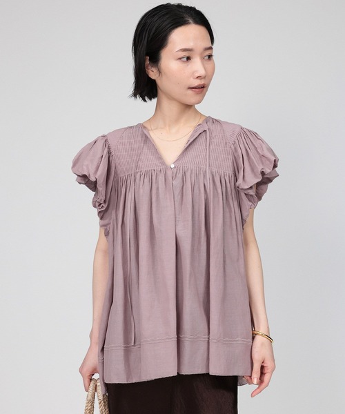 BABYLONE(バビロン)の「【新色予約】フレンチスリーブタックプルオーバーブラウス(Tシャツ/カットソー・レディース・ホワイト/スモークピンク/ネイビー/ブラック/サンドベージュ・フリー)」の5枚目の写真
