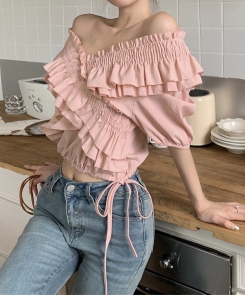 Miniministore(ミニミニストア)の「フリルブラウス シャーリングブラウス半袖(シャツ/ブラウス・レディース・ブラック/ホワイト/ブルー/ピンク・FREE)」の4枚目の写真