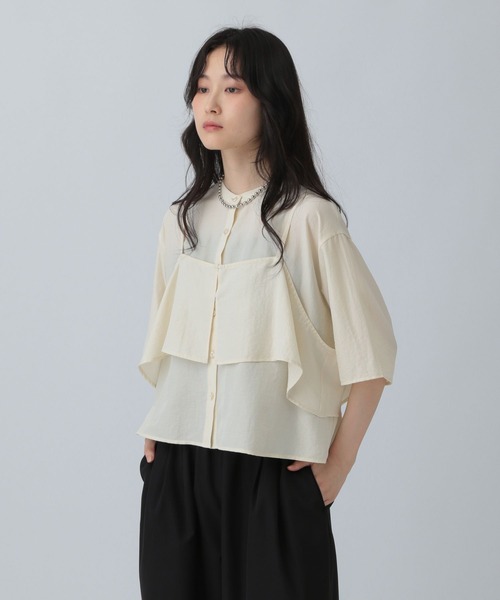LEPSIM(レプシィム)の「キャミレイヤード5分袖シャツ 575324(シャツ/ブラウス・レディース・ベージュ/チャコールグレー/アイボリー・FREE)」の6枚目の写真