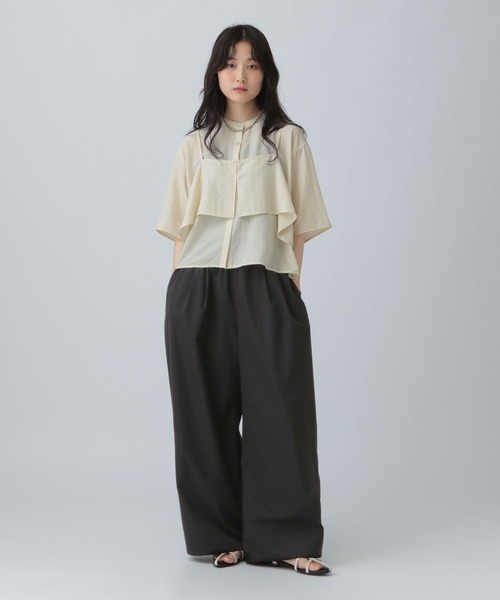 LEPSIM(レプシィム)の「キャミレイヤード5分袖シャツ 575324(シャツ/ブラウス・レディース・ベージュ/チャコールグレー/アイボリー・FREE)」の7枚目の写真