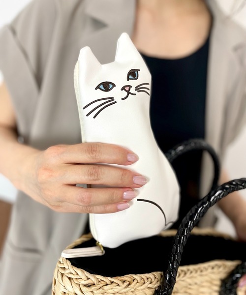 because（ビコーズ）の「【完全遮光100％＆遮熱】-because- 熱中症対策も対応でミニマルなのに高機能！雨の日も、ねこ日和！毎日持ち歩きたい晴雨兼用ネコ傘（折りたたみ傘・レディース・オフホワイト/グレー/ブラック・FREE）」の10枚目の写真