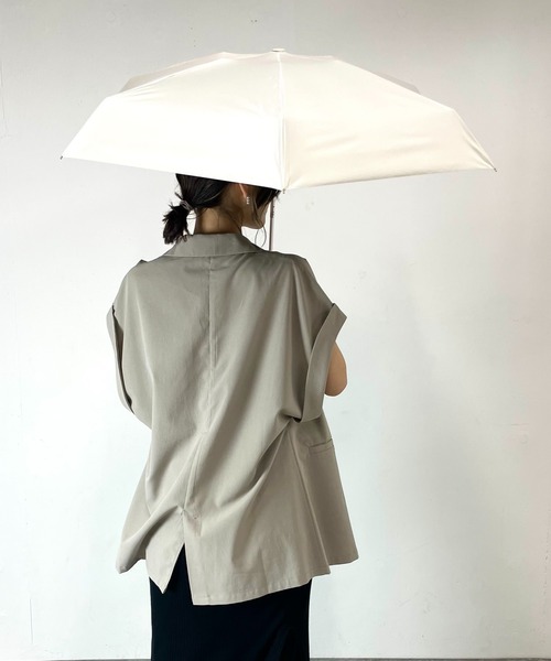 because（ビコーズ）の「【完全遮光100％＆遮熱】-because- 熱中症対策も対応でミニマルなのに高機能！雨の日も、ねこ日和！毎日持ち歩きたい晴雨兼用ネコ傘（折りたたみ傘・レディース・オフホワイト/グレー/ブラック・FREE）」の6枚目の写真