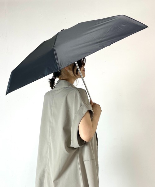 because（ビコーズ）の「【完全遮光100％＆遮熱】-because- 熱中症対策も対応でミニマルなのに高機能！雨の日も、ねこ日和！毎日持ち歩きたい晴雨兼用ネコ傘（折りたたみ傘・レディース・オフホワイト/グレー/ブラック・FREE）」の21枚目の写真