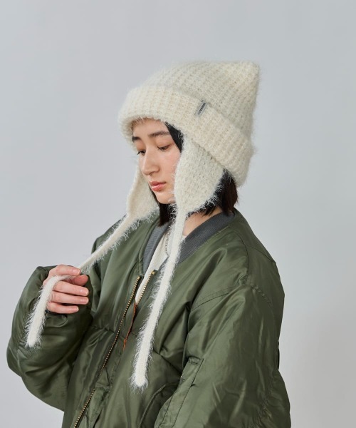 OVERRIDE（オーバーライド）の「OVERRIDE  KNIT FLUFFY CAT GUIDE / オーバーライド（ニットキャップ/ビーニー・レディース・ブラック/ピンク/ホワイト/ブルー・57~59cm）」の6枚目の写真