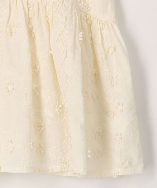 MICO COULIER(ミコクリエ)の「3D刺繍バンドカラーブラウス(シャツ/ブラウス・レディース・ブルー/ブラック/キナリ・38)」の9枚目の写真