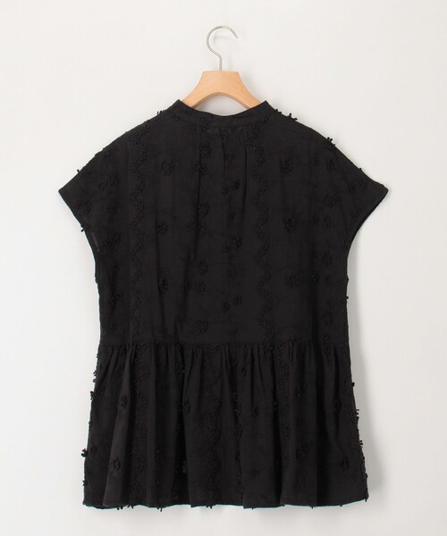 MICO COULIER(ミコクリエ)の「3D刺繍バンドカラーブラウス(シャツ/ブラウス・レディース・ブルー/ブラック/キナリ・38)」の15枚目の写真