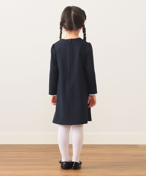 BEAMS mini(ビームスミニ)の「セレモニー レースカラー ワンピース 2026SS (110~130cm)(ワンピース・キッズ・ネイビー/ベージュ・120/110/130)」の19枚目の写真