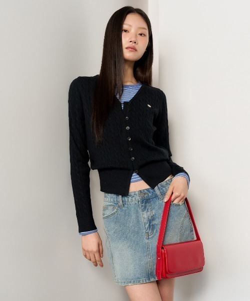 GENERAL IDEA（ジェネラルアイデア）の「GENERAL IDEA/ジェネラルアイディア square rivet shoulder bag ショルダーバッグ（ショルダーバッグ・レディース・ブラック/レッド/クリーム・FREE）」の16枚目の写真