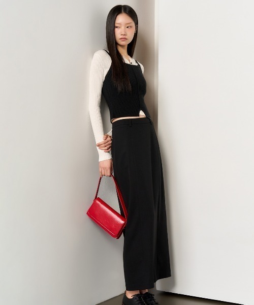 GENERAL IDEA（ジェネラルアイデア）の「GENERAL IDEA/ジェネラルアイディア square rivet shoulder bag ショルダーバッグ（ショルダーバッグ・レディース・ブラック/レッド/クリーム・FREE）」の6枚目の写真