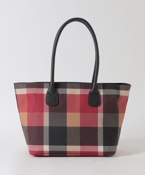 BLUE LABEL CRESTBRIDGE(ブルーレーベルクレストブリッジ)の「クレストブリッジチェックPVCトート(トートバッグ・レディース・レッド/ベージュ系その他/ダークネイビー・FREE)」の19枚目の写真