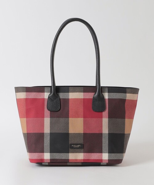 BLUE LABEL CRESTBRIDGE(ブルーレーベルクレストブリッジ)の「クレストブリッジチェックPVCトート(トートバッグ・レディース・レッド/ベージュ系その他/ダークネイビー・FREE)」の16枚目の写真