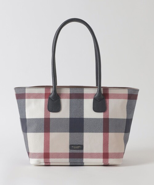 BLUE LABEL CRESTBRIDGE(ブルーレーベルクレストブリッジ)の「クレストブリッジチェックPVCトート(トートバッグ・レディース・レッド/ベージュ系その他/ダークネイビー・FREE)」の4枚目の写真