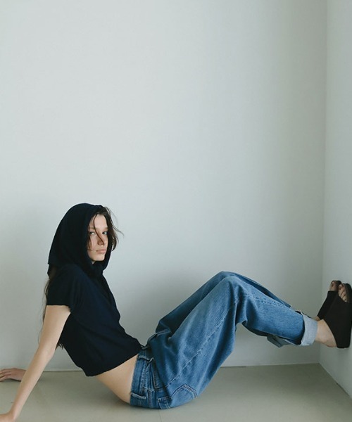 ETRE TOKYO(エトレトウキョウ)の「ハーフスリーブブークレニットカーディガン(カーディガン/ボレロ・レディース・ベージュ/ネイビー・FREE)」の9枚目の写真