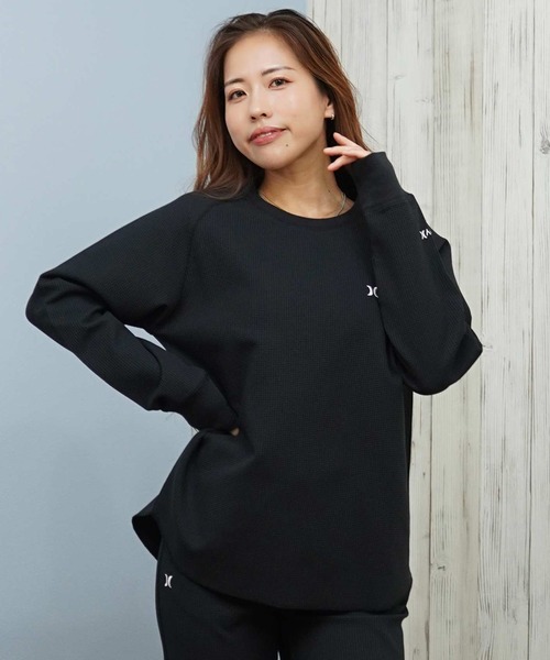 Hurley (ハーレー)の「Hurley/ハーレー 長袖 Tシャツ ロンT サーマル ワッフル素材 ロゴ ワンポイント セットアップ対応 THERMAL LS TEE WCLS252046(Tシャツ/カットソー・レディース・オフホワイト/ブラック/マルーン・M)」の2枚目の写真