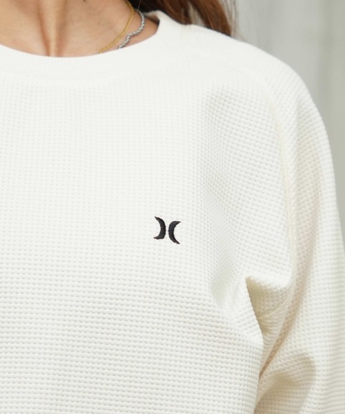 Hurley (ハーレー)の「Hurley/ハーレー 長袖 Tシャツ ロンT サーマル ワッフル素材 ロゴ ワンポイント セットアップ対応 THERMAL LS TEE WCLS252046(Tシャツ/カットソー・レディース・オフホワイト/ブラック/マルーン・M)」の18枚目の写真
