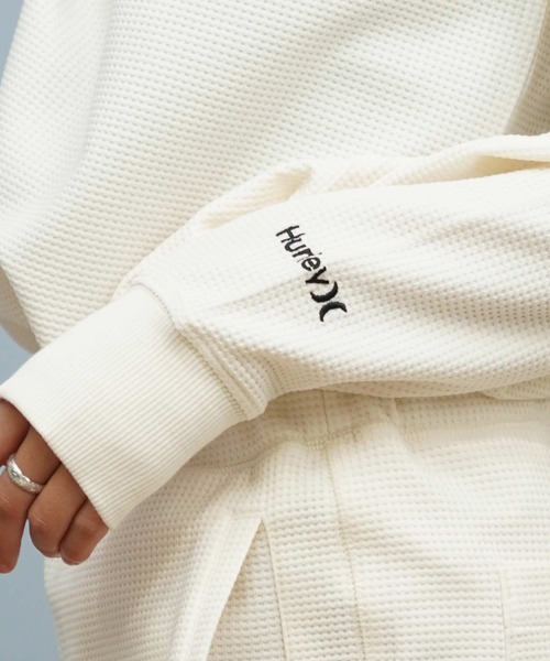 Hurley (ハーレー)の「Hurley/ハーレー 長袖 Tシャツ ロンT サーマル ワッフル素材 ロゴ ワンポイント セットアップ対応 THERMAL LS TEE WCLS252046(Tシャツ/カットソー・レディース・オフホワイト/ブラック/マルーン・M)」の22枚目の写真