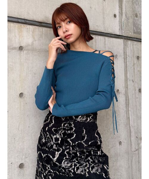 MURUA（ムルーア）の「デコルテレースアップリブニット（ニット/セーター・レディース・ブラック/ブラウン/レッド/ブルー・FREE）」の6枚目の写真