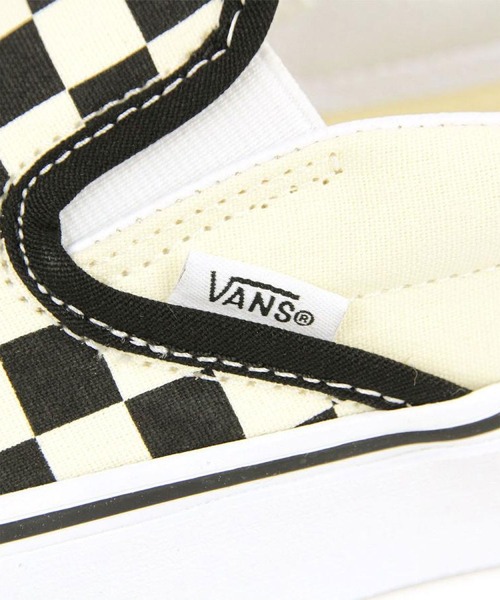 VANS(バンズ)の「VANS-UA Classic Slip-On(スニーカー・メンズ・ブラック系2/ブラック/その他1・26.0cm/27.0cm/28.0cm)」の17枚目の写真